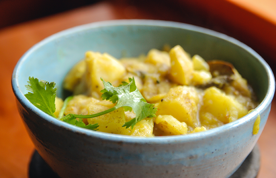 ''Trini'' Curry Potatoes