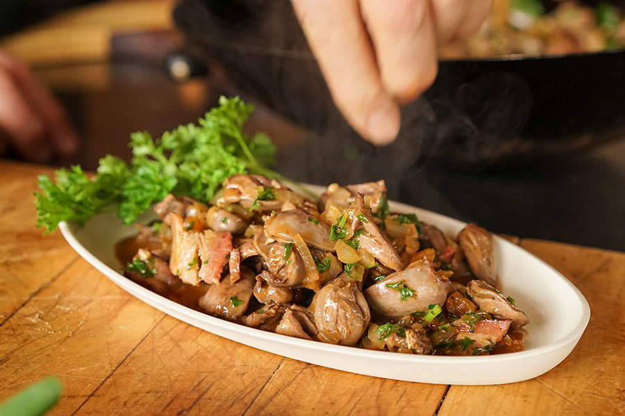 Chicken Hearts With Bacon And Raisins