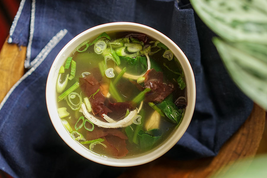 Dulse Spinach And Chicken Soup