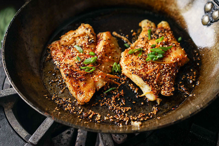 Fish Filets with sesame and Korean Pepper