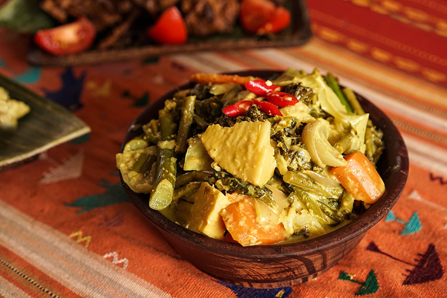 Gulai Kapau Padang Vegetable Curry