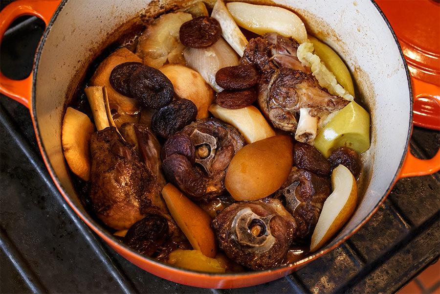 Lamb Shank With Fruit