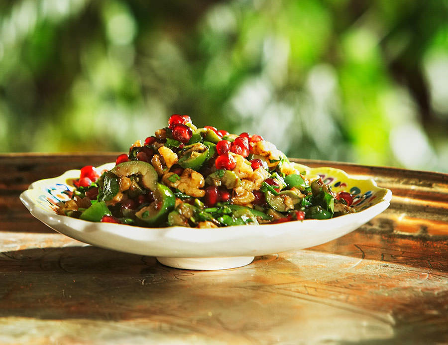 Green olive and Pomegranate salad