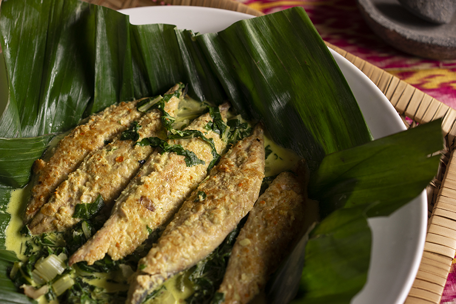 Cambodian fish curry