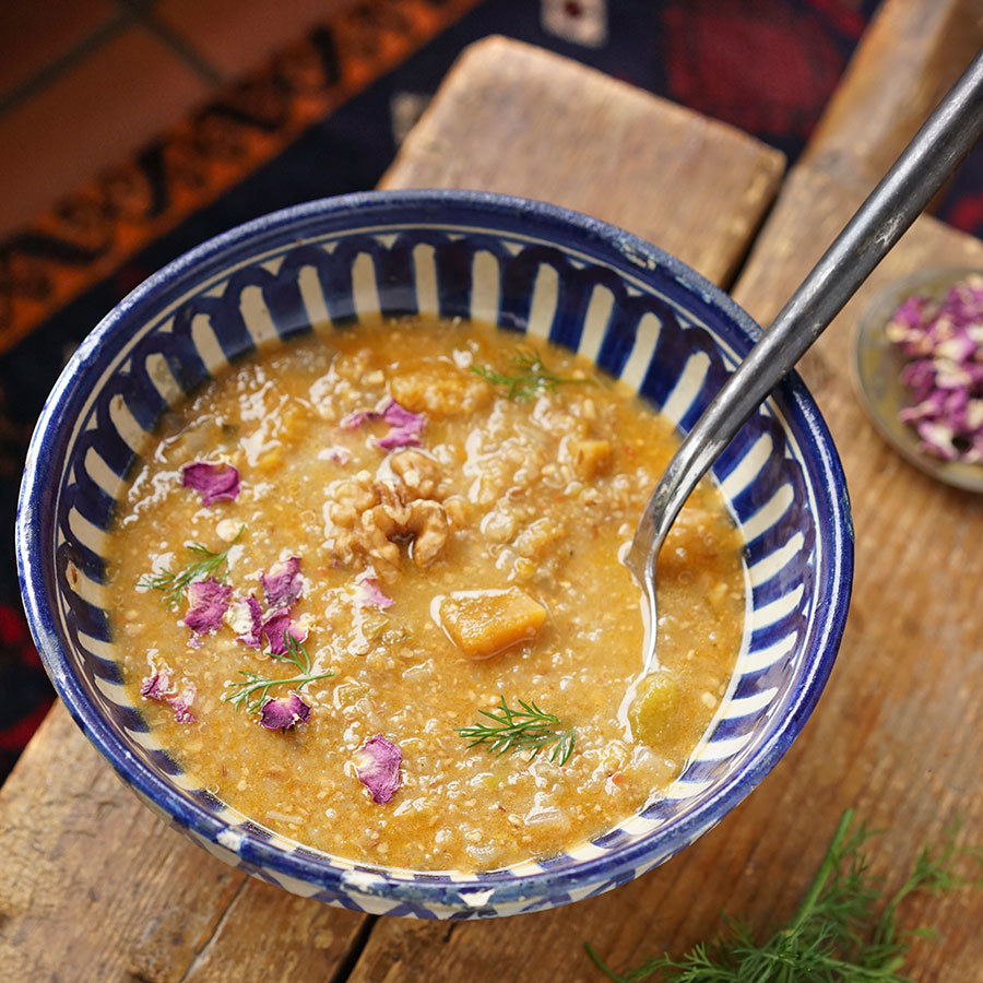 Uzbek style pumpkin soup