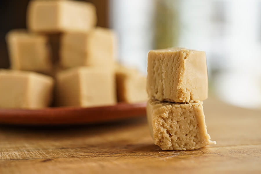 Maple Fudge with Tonka Bean